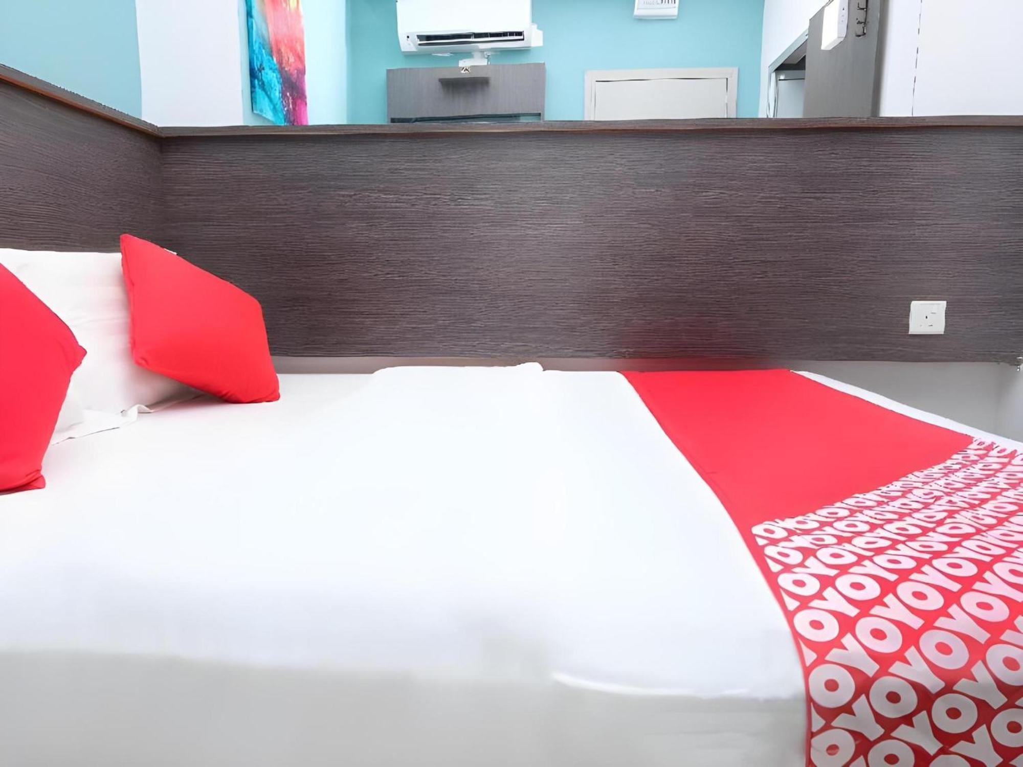 Super Oyo 768 Fajar Baru Boutique Hotel Kuala Terengganu Exterior foto